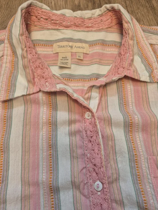 Territory Ahead Women's Feminine Pink Lace Striped Button-Up Shirt Size XL - Picture 3 of 6